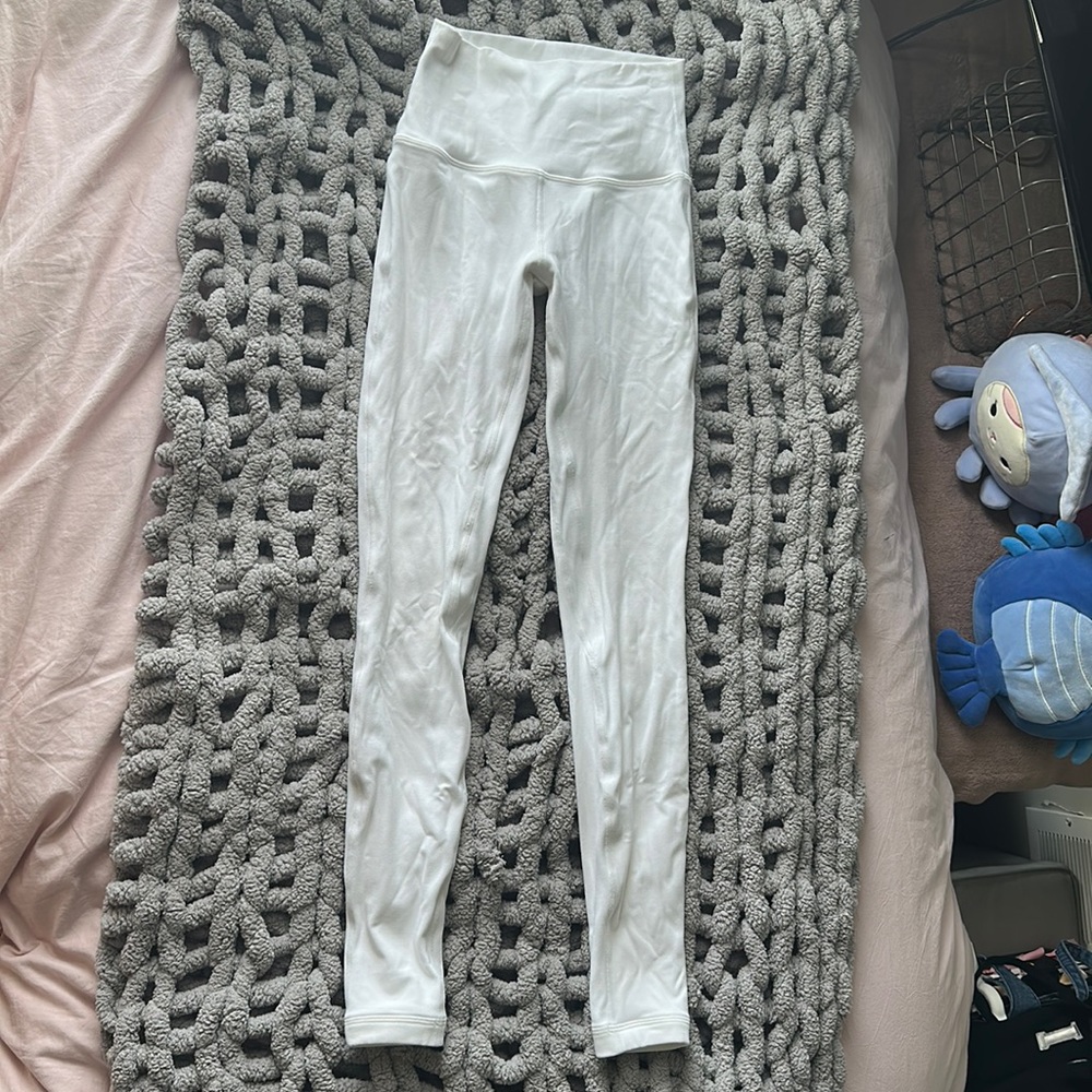 Lululemon align high-rise pant 28”